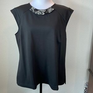 🌸ANN TAYLOR. BLACK TOP WITH RHINESTONE AND BEAD NECK EMBELLISHMENT SZ XL🌸